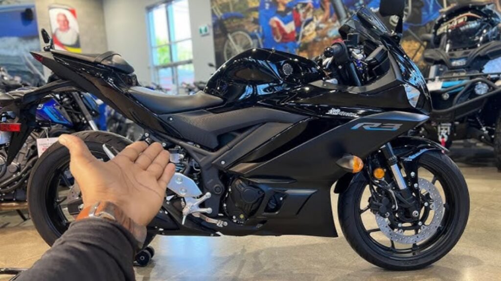 Yamaha YZF-R3 2025